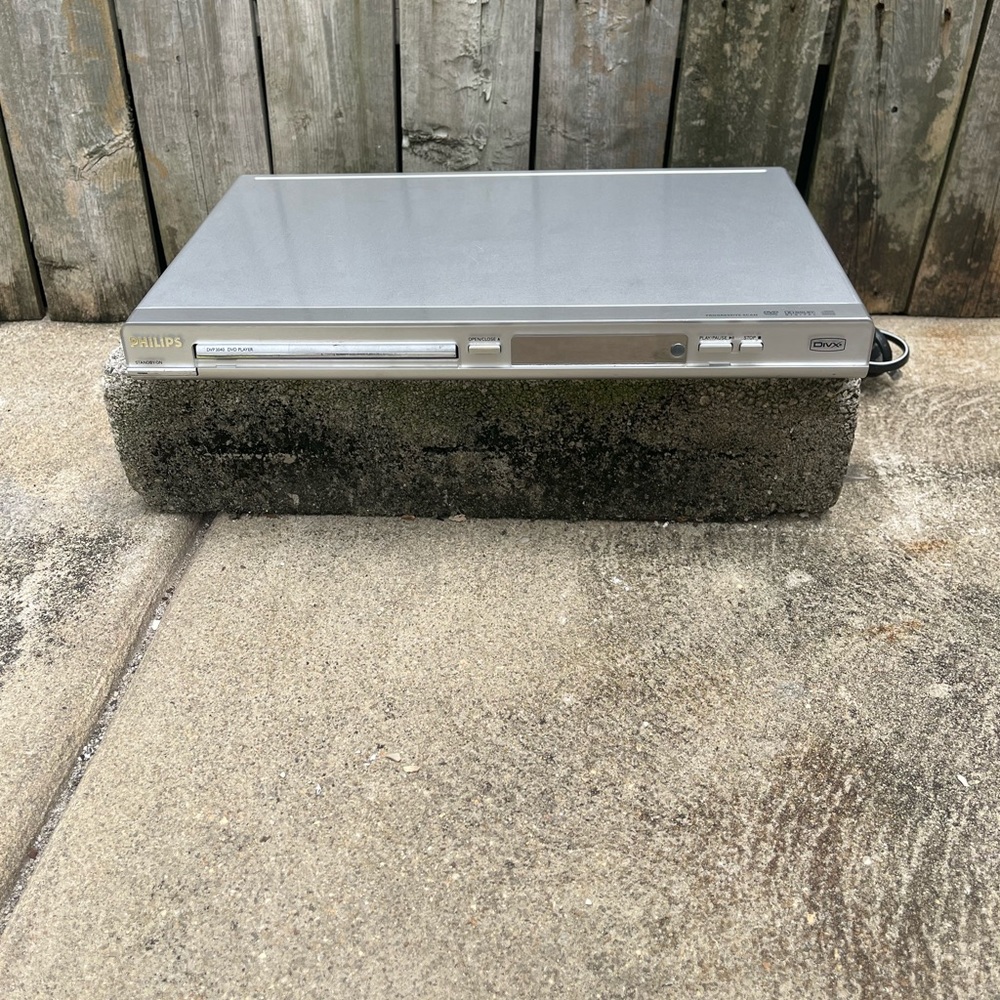 Philips DVD Player Model No. DVP3040/37 - Tested & Working! - Remote Control